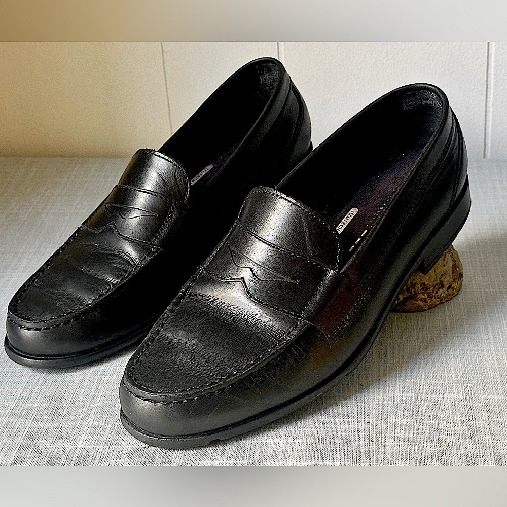 Rockport Men's Classic Penny Loafer.